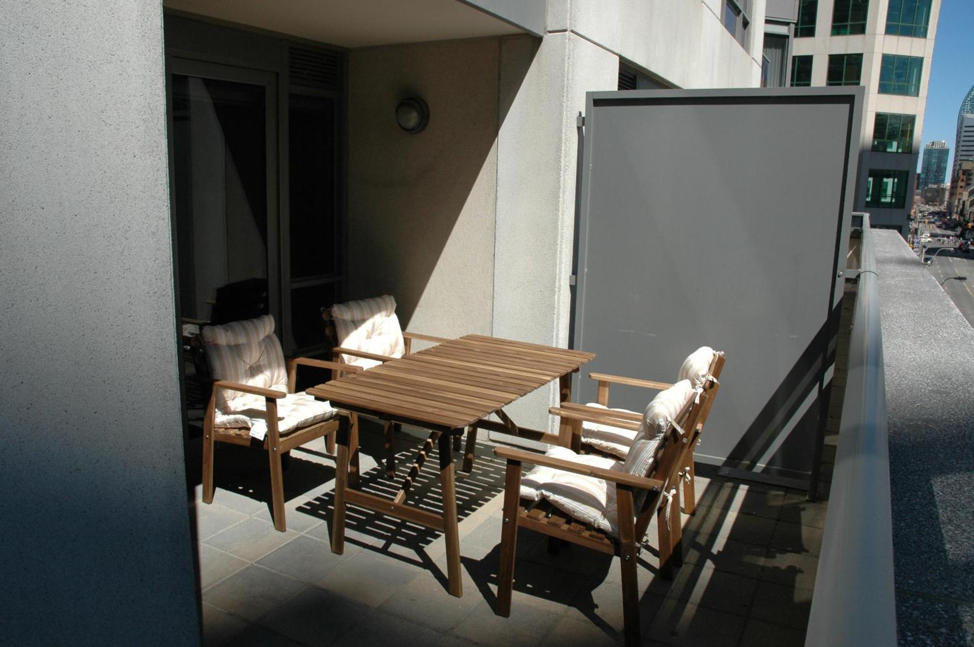 Livingsuites Toronto - 20 Blue Jays Way エクステリア 写真